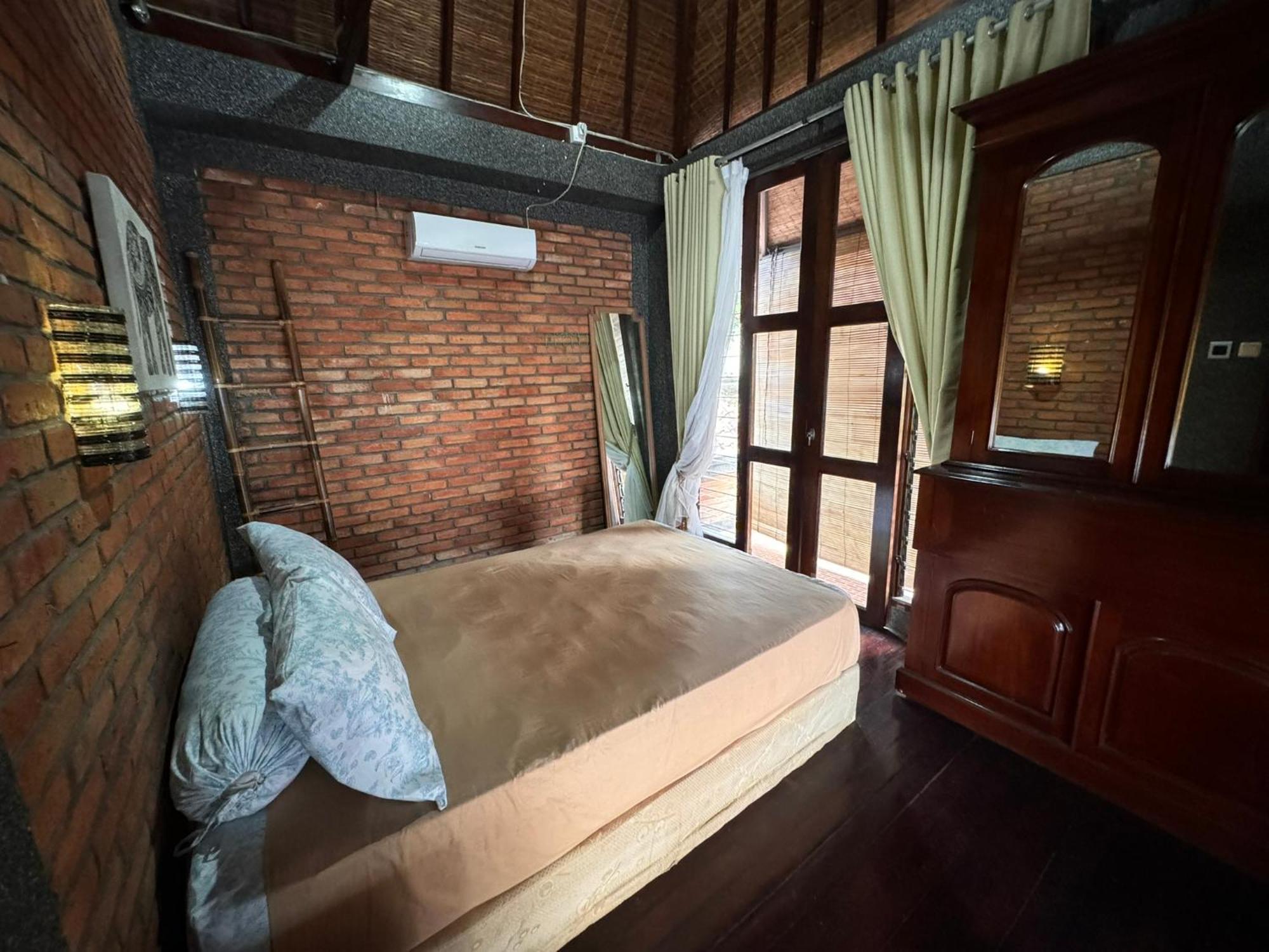 Giri Hill Homestay Nusa Dua  Bagian luar foto