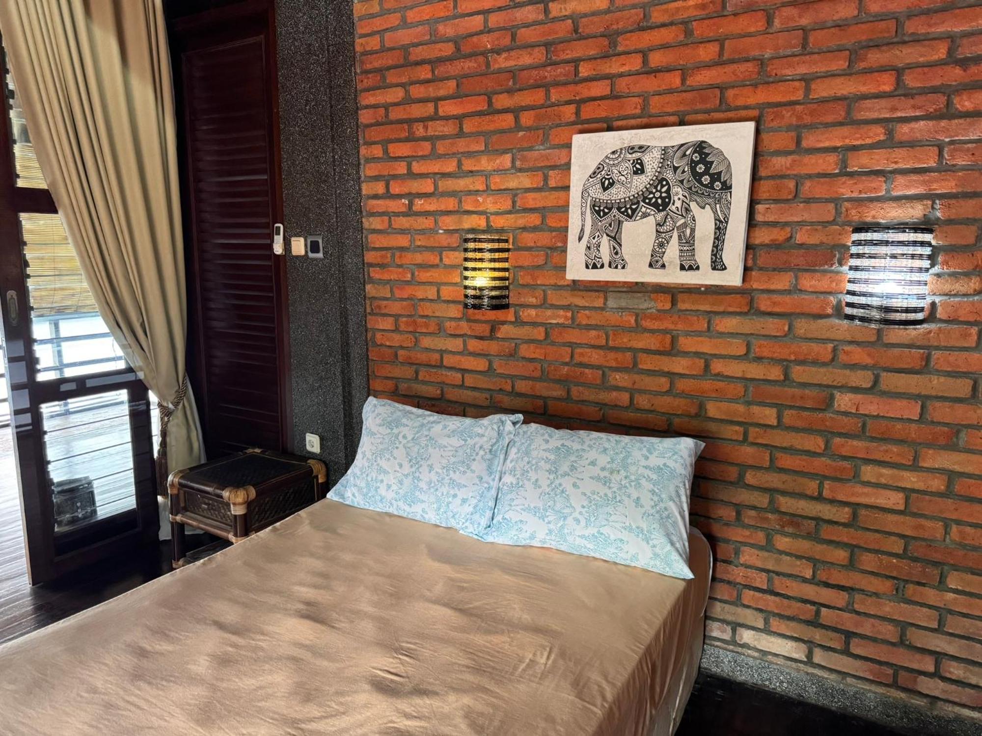 Giri Hill Homestay Nusa Dua  Bagian luar foto