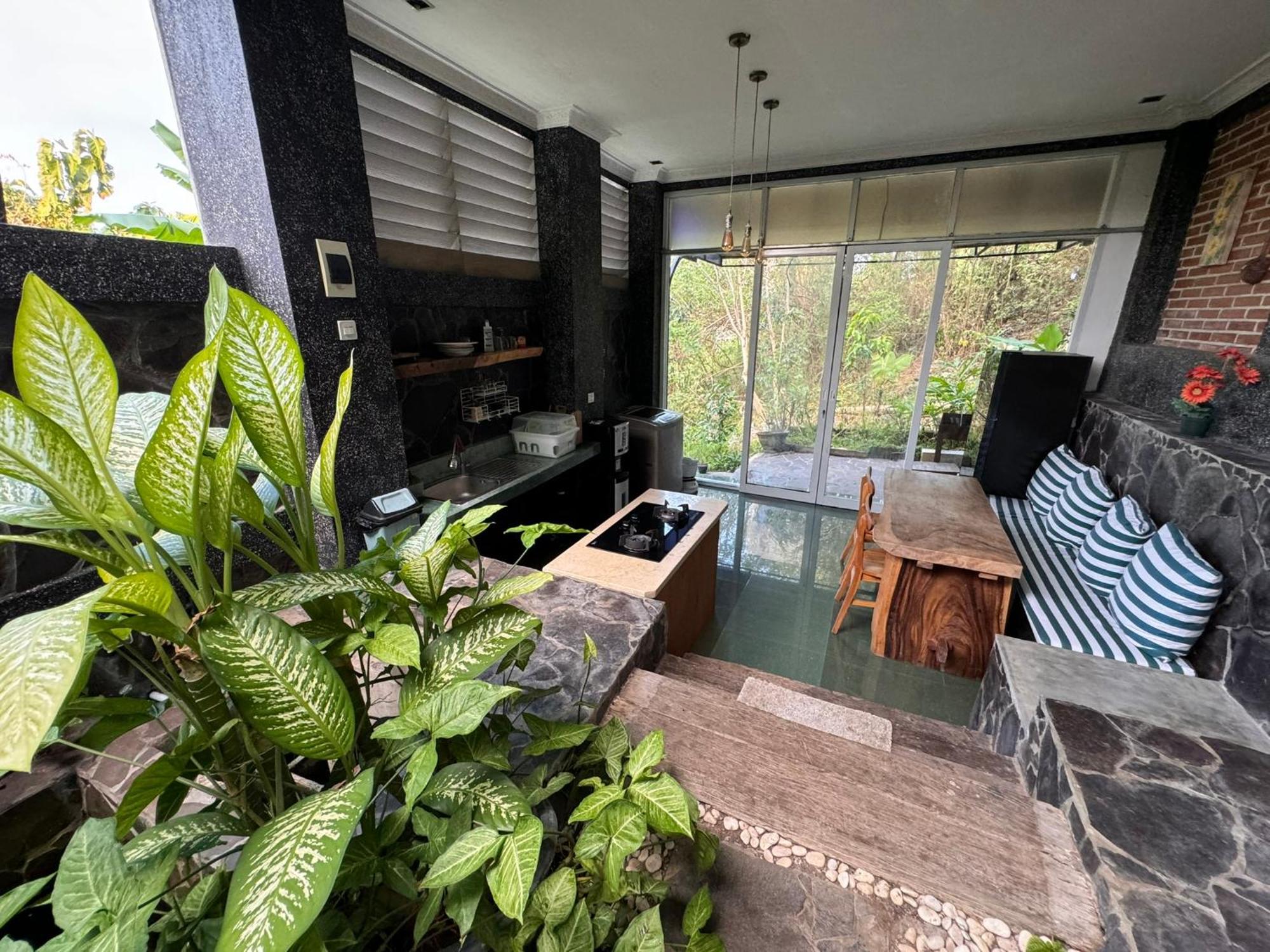 Giri Hill Homestay Nusa Dua  Bagian luar foto